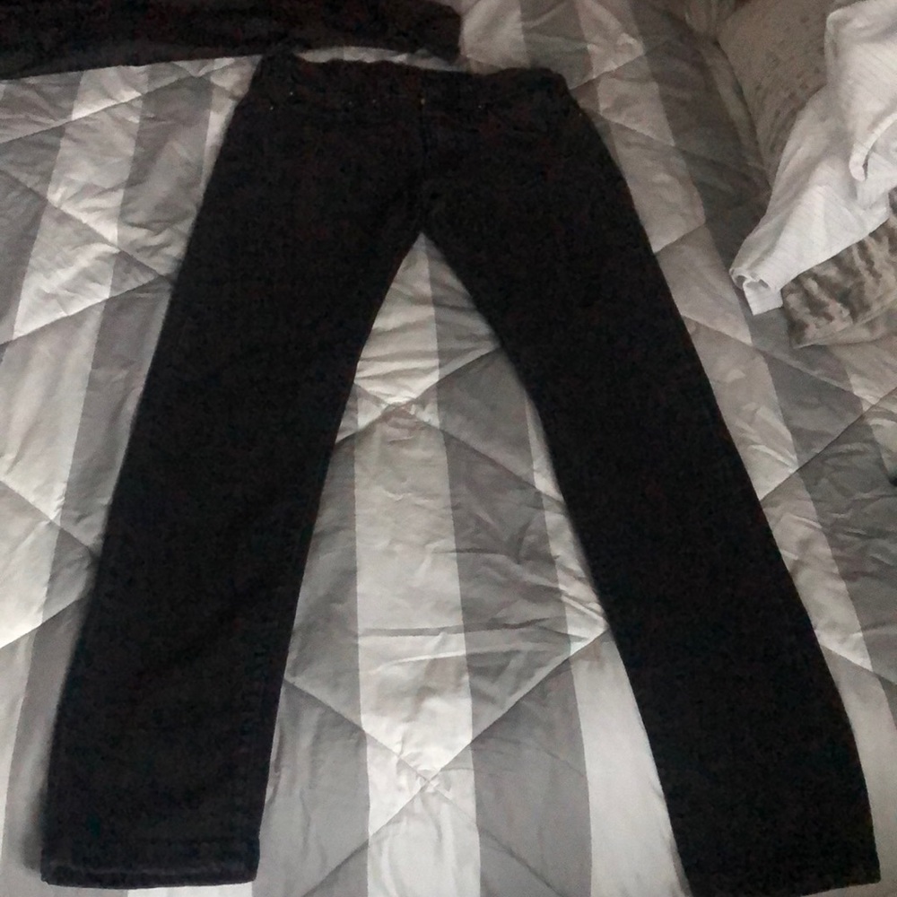 Men’s black Levi’s Black Skinny Taper 29 waist 30 length.